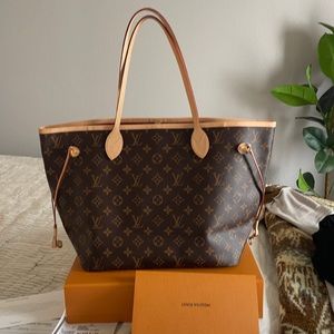Louis Vuitton Neverfull MM